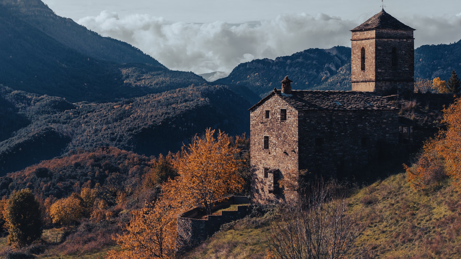 Paisaje verde del Valle del Baztán, Navarra